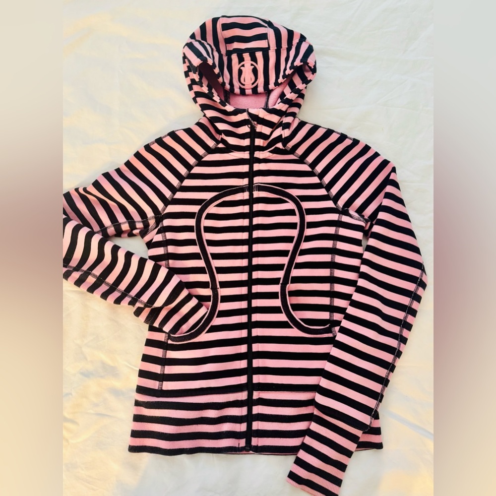 Women’s XXS Lululemon scuba hoodie